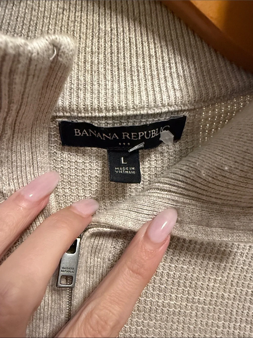 Banana Republic Men’s Quarter-Zip Sweater in Light grey/ Taupe